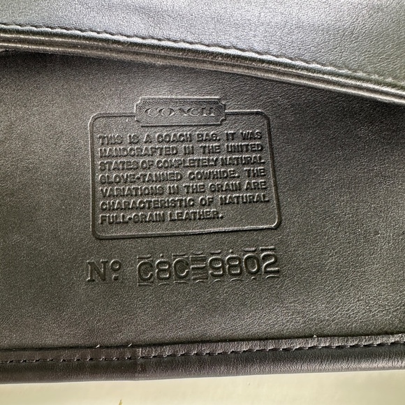 COACH Vintage Equestrian Slim Crossbody Shoulder Bag Black Leather 9802 USA Made - Picture 13 of 15